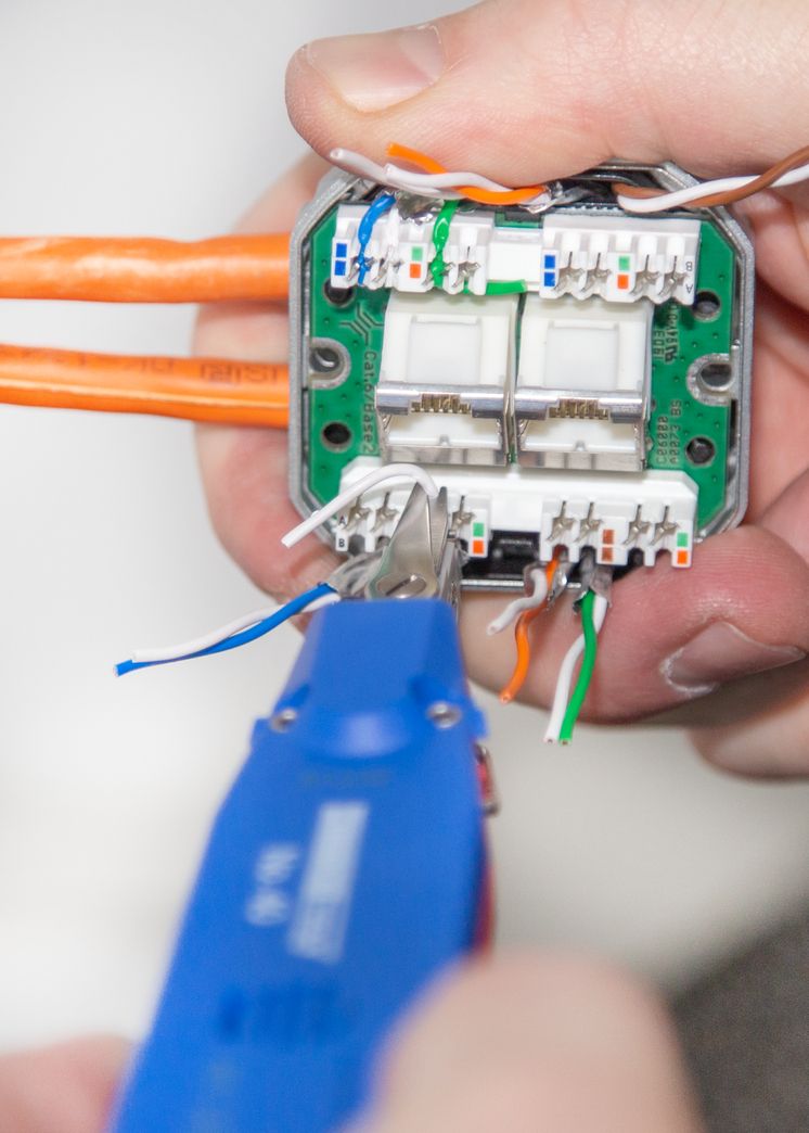Pinza Especial Para Cableado De Redes Weicon No 40 Sensor