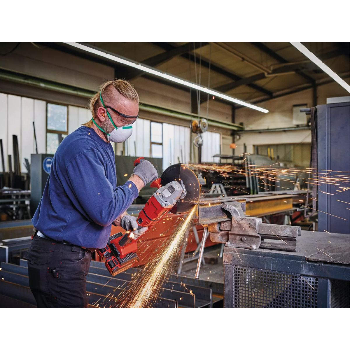 Amoladora Angular Profesional Inalámbrica Einhell Axxio 36/230 Q uso