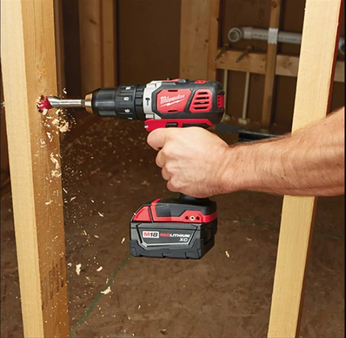 Taladro Atornillador Percutor con Maletín + Carg. + Bat. Milwaukee 2607-259A