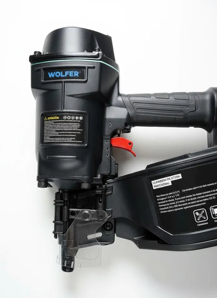Clavadora Neumática Paletera 45 a 70mm (Diám 2,1 a 2,9mm) de 3,8kg Wolfer CN70-P