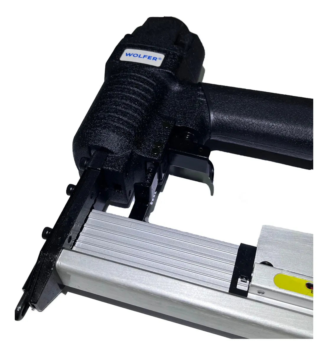 Clavadora Engrampadora Neumática 5.7 mm Wolfer CYE21