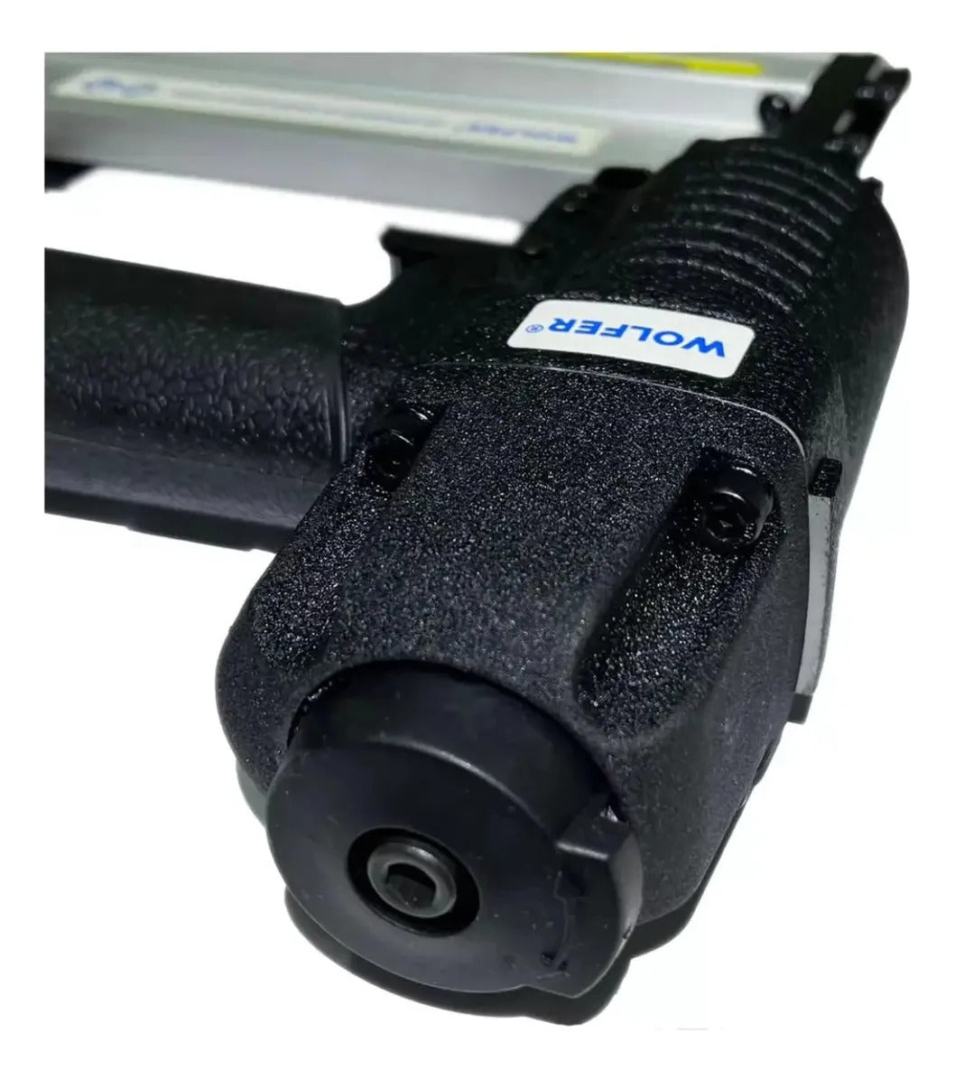 Compresor De Aire Sin Aceite 24l+ Engrampadora Wolfer 2 En 1