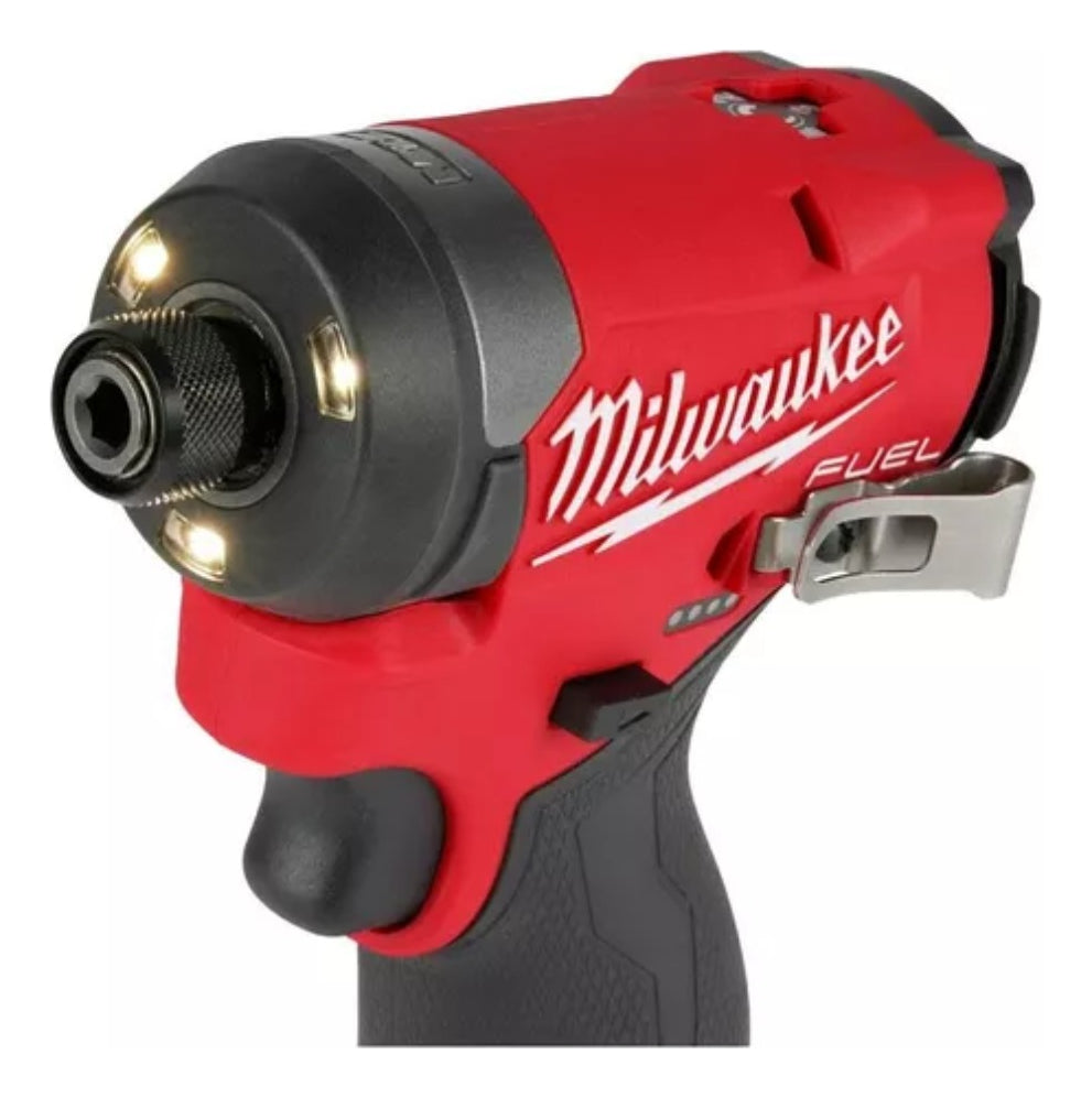 Atornillador de Impacto 1/4'' M12 Fuel Milwaukee 3453-20 3