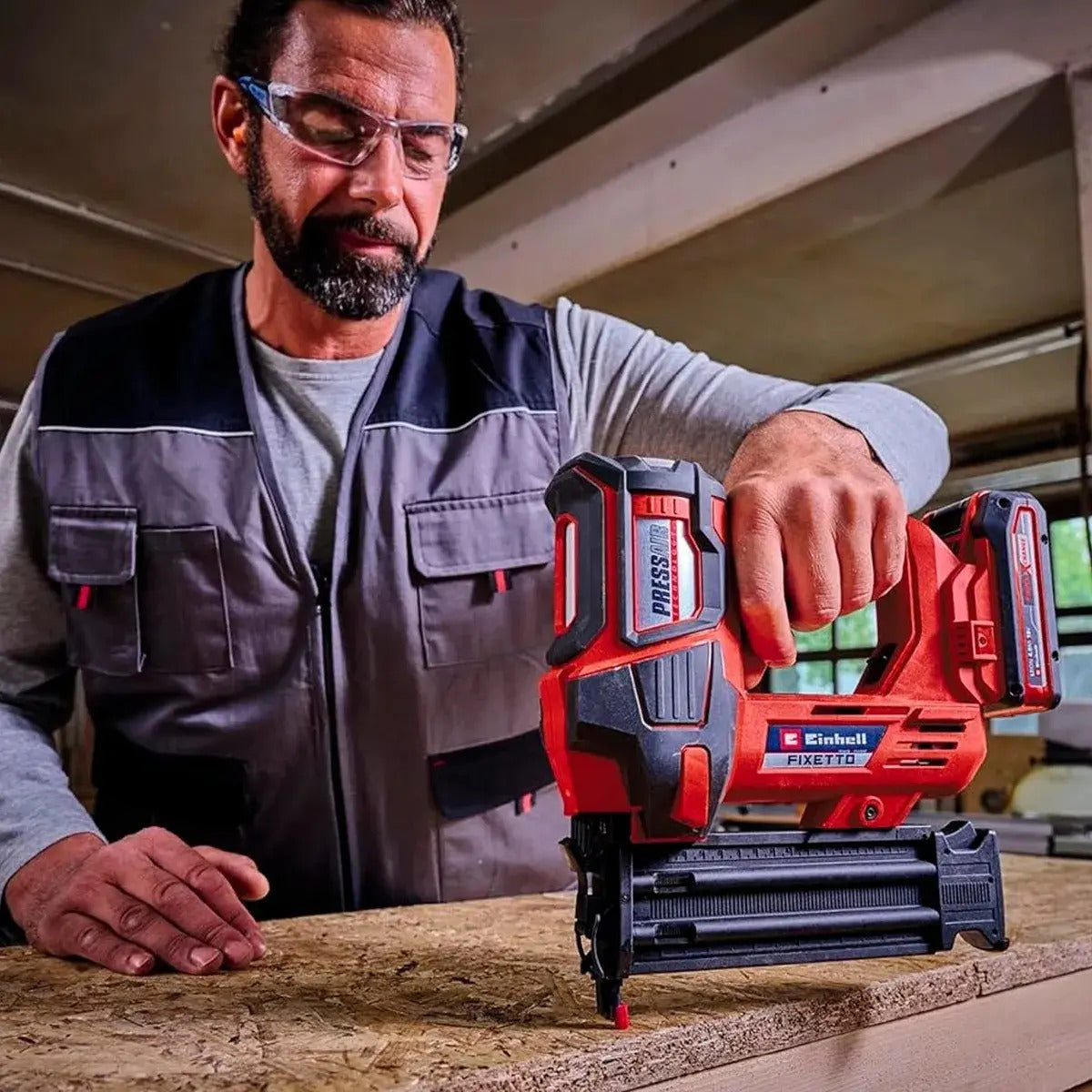 Clavadora Inalambrica Einhell Fixetto + Bateria 5,2 Amp 18v