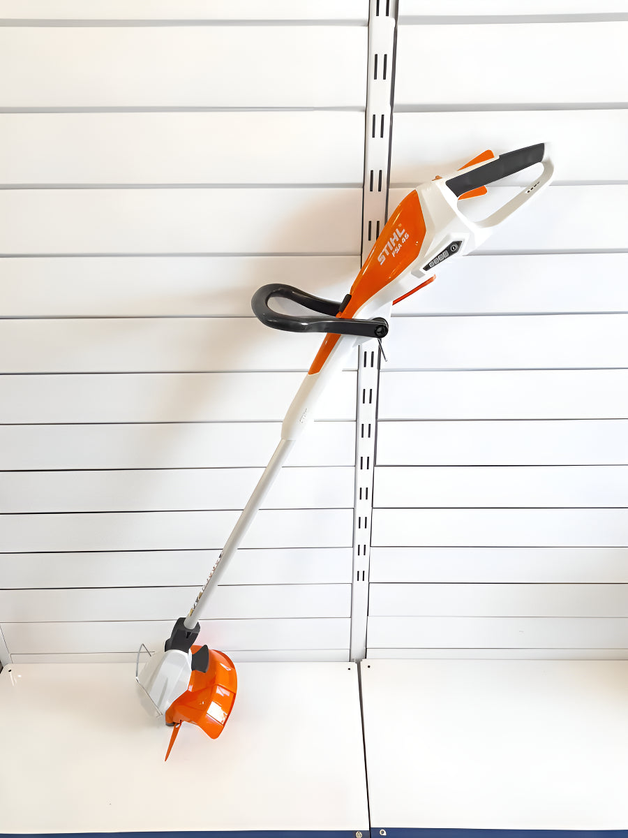 Bordeadora Bateria Ajustable 2,3kgs 18v Stihl Fsa45