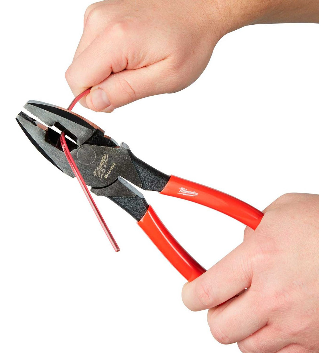 Pinza Alicate Universal de Corte Lateral de 9'' (240mm) Milwaukee 4822-6502 2