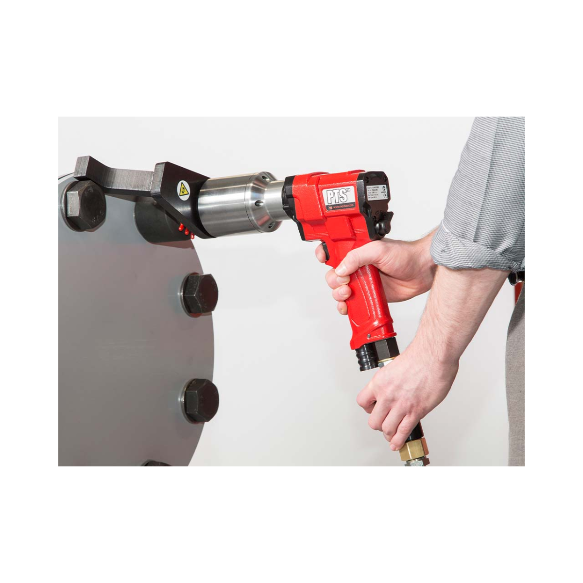 Llave dinamométrica neumática Norbar. uso