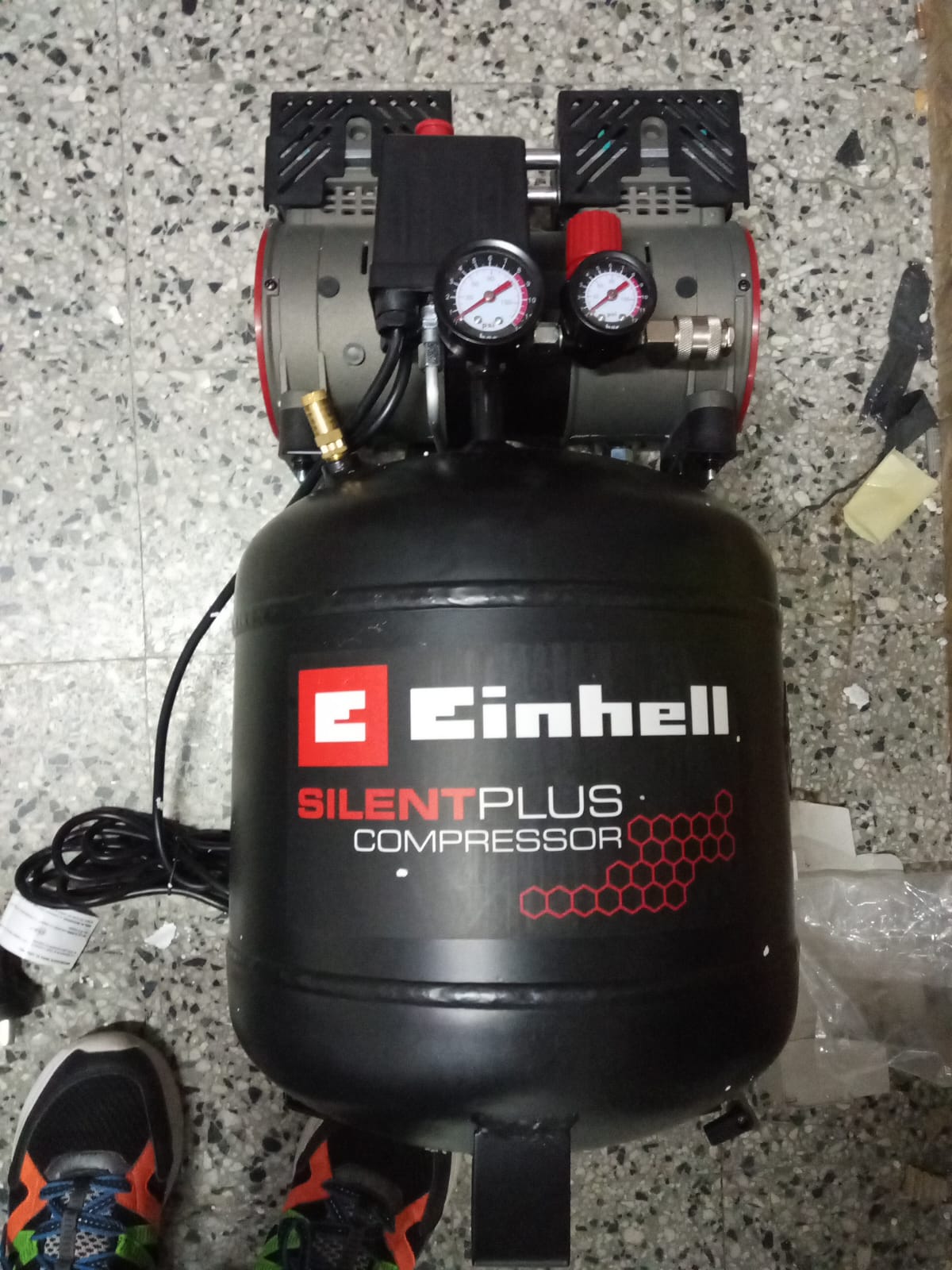 Compresor de Aire Ultra Silencioso Einhell 24L TE-AC 135/24 Silent Plus - Reacondicionado