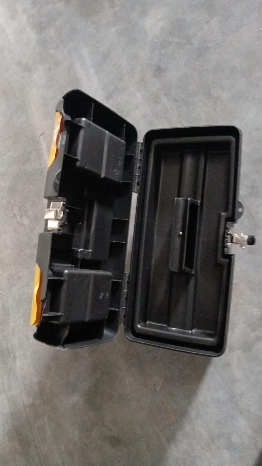 Maletín amarillo Stanley Caja de 20" - Reacondicionada