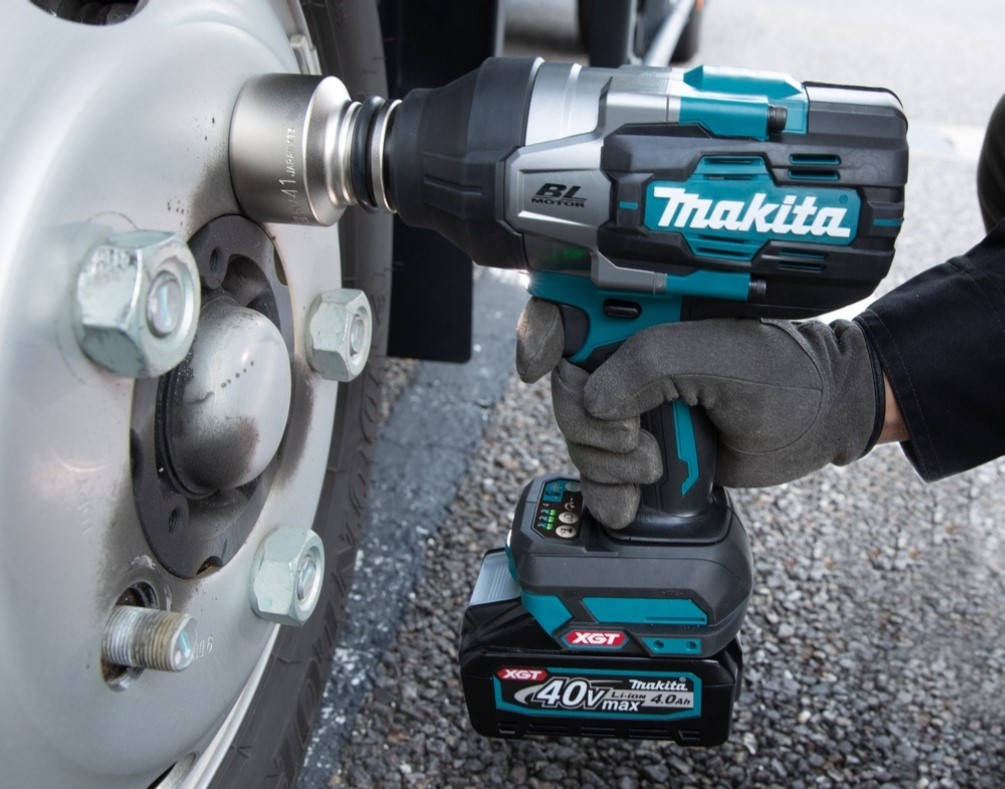 Llave de Impacto 3/4'' 40v XGT BL 2050Nm Makita TW001GZ (S/Bat)