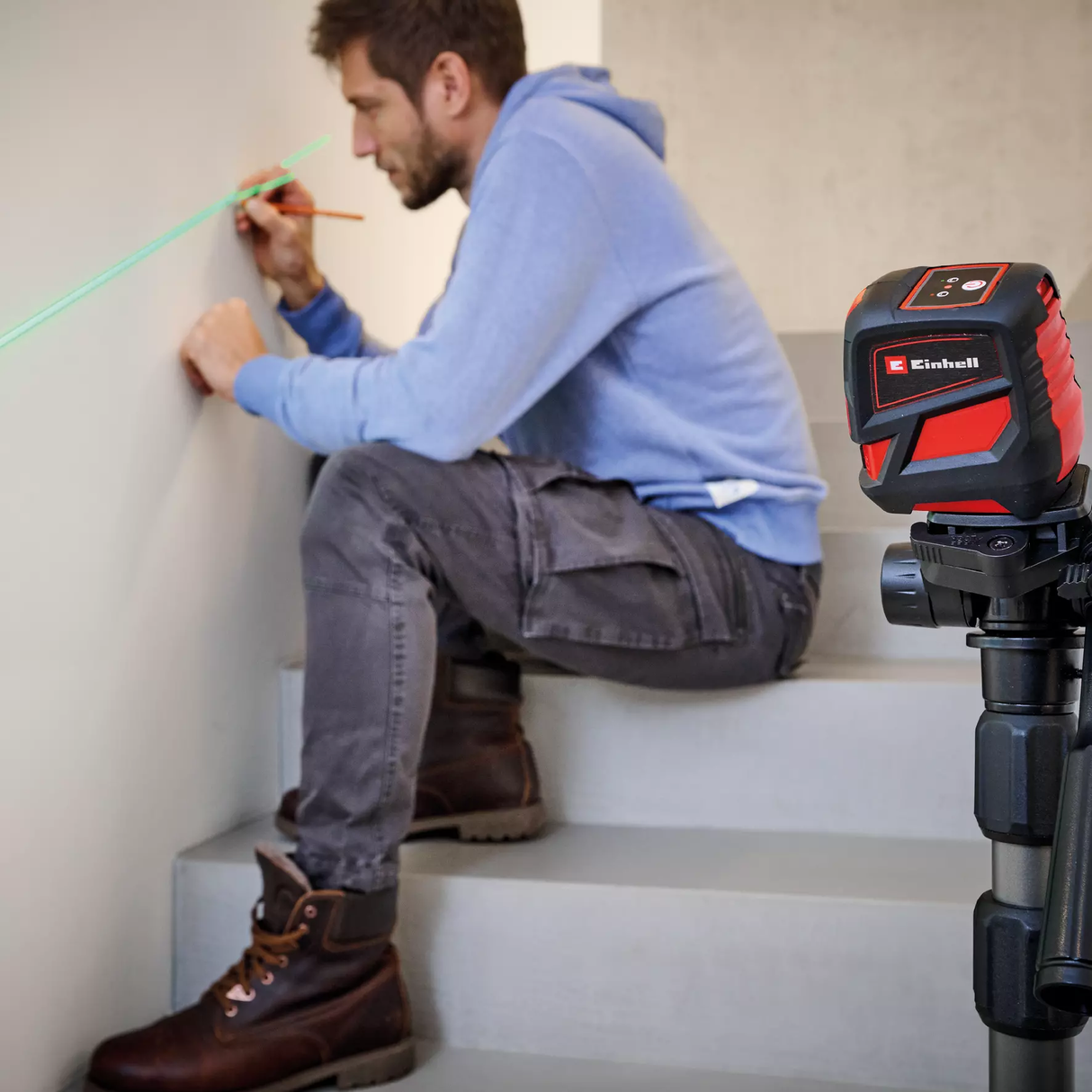 Nivel Láser Cruzado VERDE Alcance 16m c/Estuche Autonivelante Einhell TC-LL 2 G