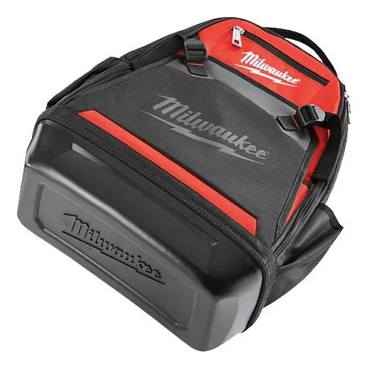 Mochila para herramientas Milwaukee 4822-8200 vista lateral - diseño compacto con múltiples bolsillos de almacenamiento
