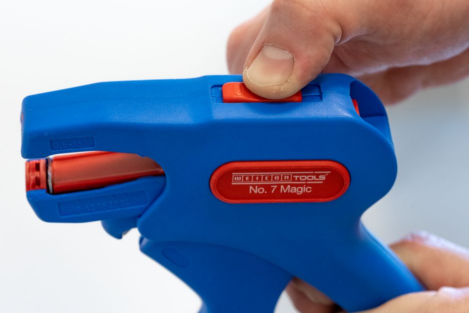 Pinza Pelacable para Desaislar y Pelar Conectores Weicon 51000007