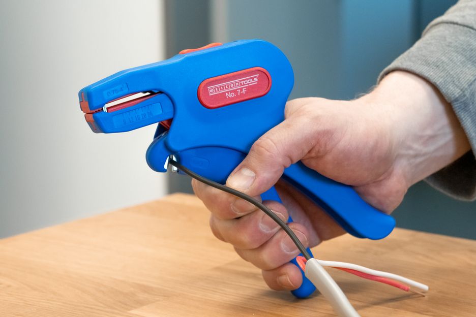 Pelacable para planos de 0,75 - 4 mm² Weicon No. 7-F