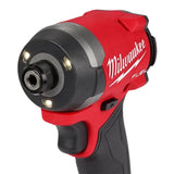 Combo Milwaukee 3697-259A Taladro Percutor 18v + Llave De Impacto Milwaukee 18v + Bat y cargador + Maletín punta