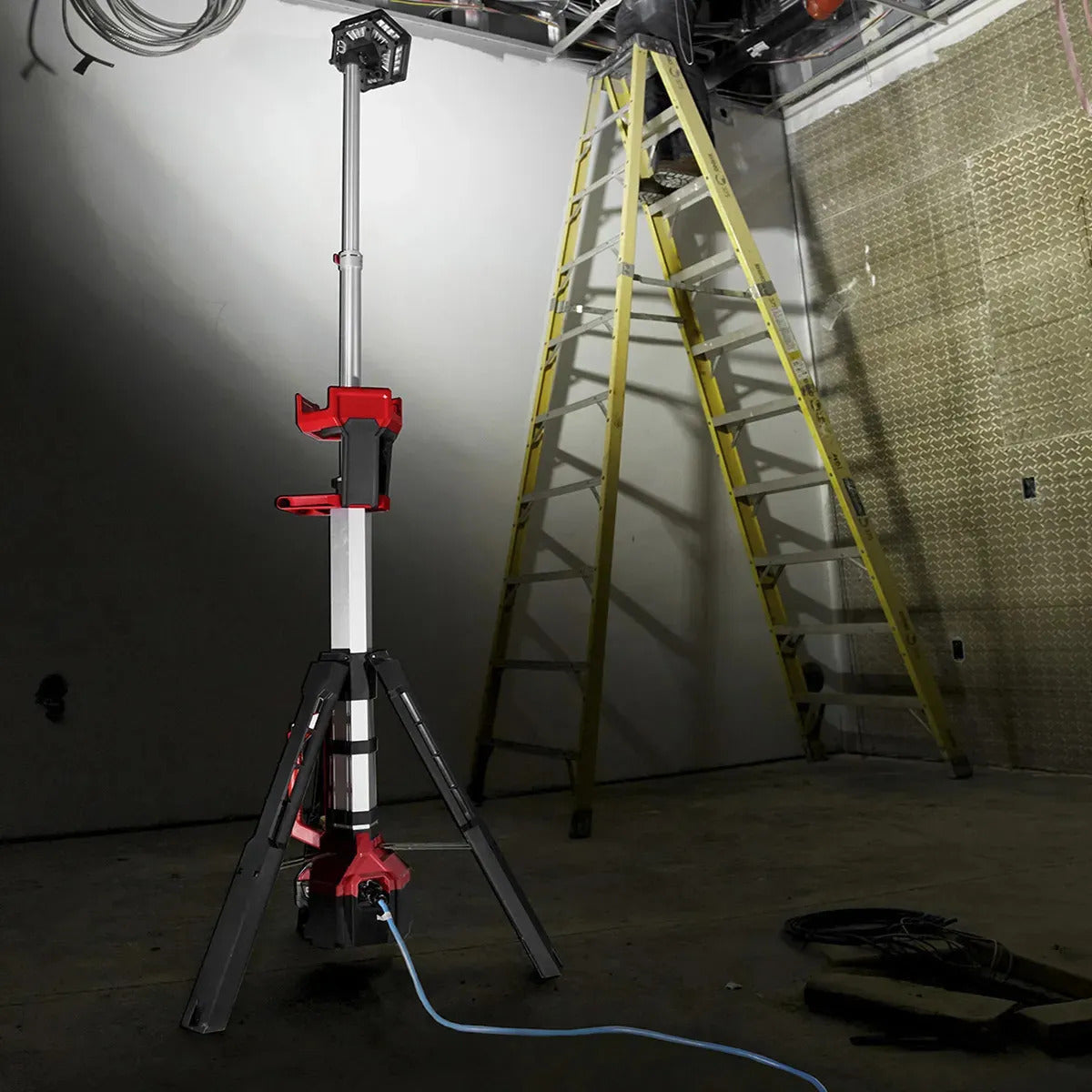 Torre De Iluminación Led Milwaukee 2131-20 M18 Rocket