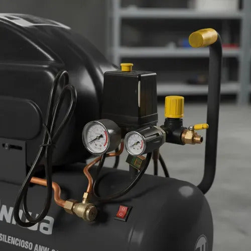 Compresor 24l 2hp + Kit Aire + Clavadora Neumática