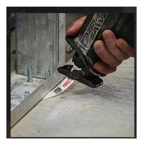Blister 5 Hojas de Sierra Sable para Metal Medio 9'' y 18 Dpi Milwaukee 4800-5788 3