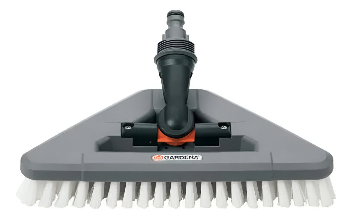 Cepillo Triangular Cerdas Dura Agua Gardena Cleansystem 5562
