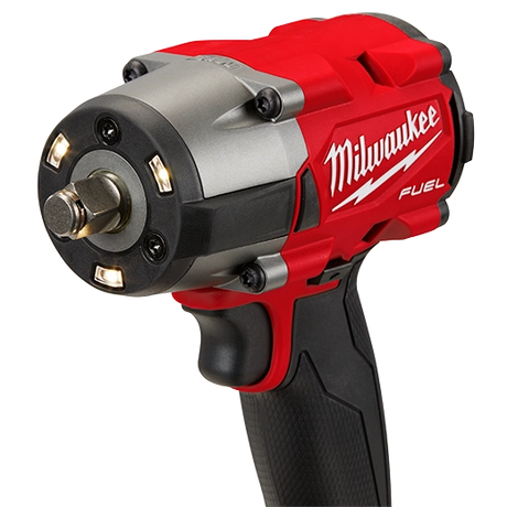 Llave de impacto Milwaukee M18 2962-20 con luz LED integrada - iluminación para trabajos en espacios oscuros