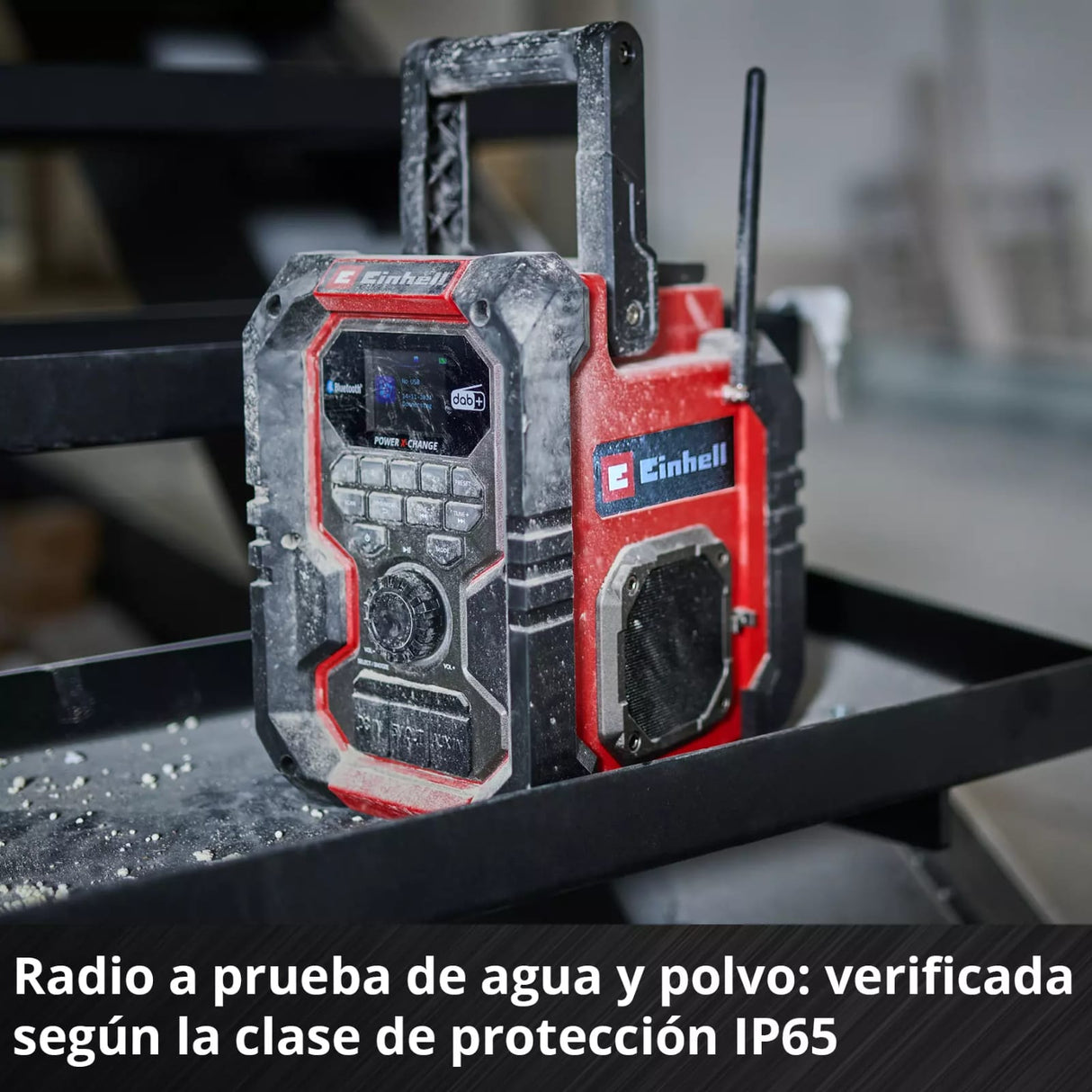 Radio Inalámbrica Portátil TE-CR 18 Li DAB + FM / Bluetooth - Solo Einhell en obra
