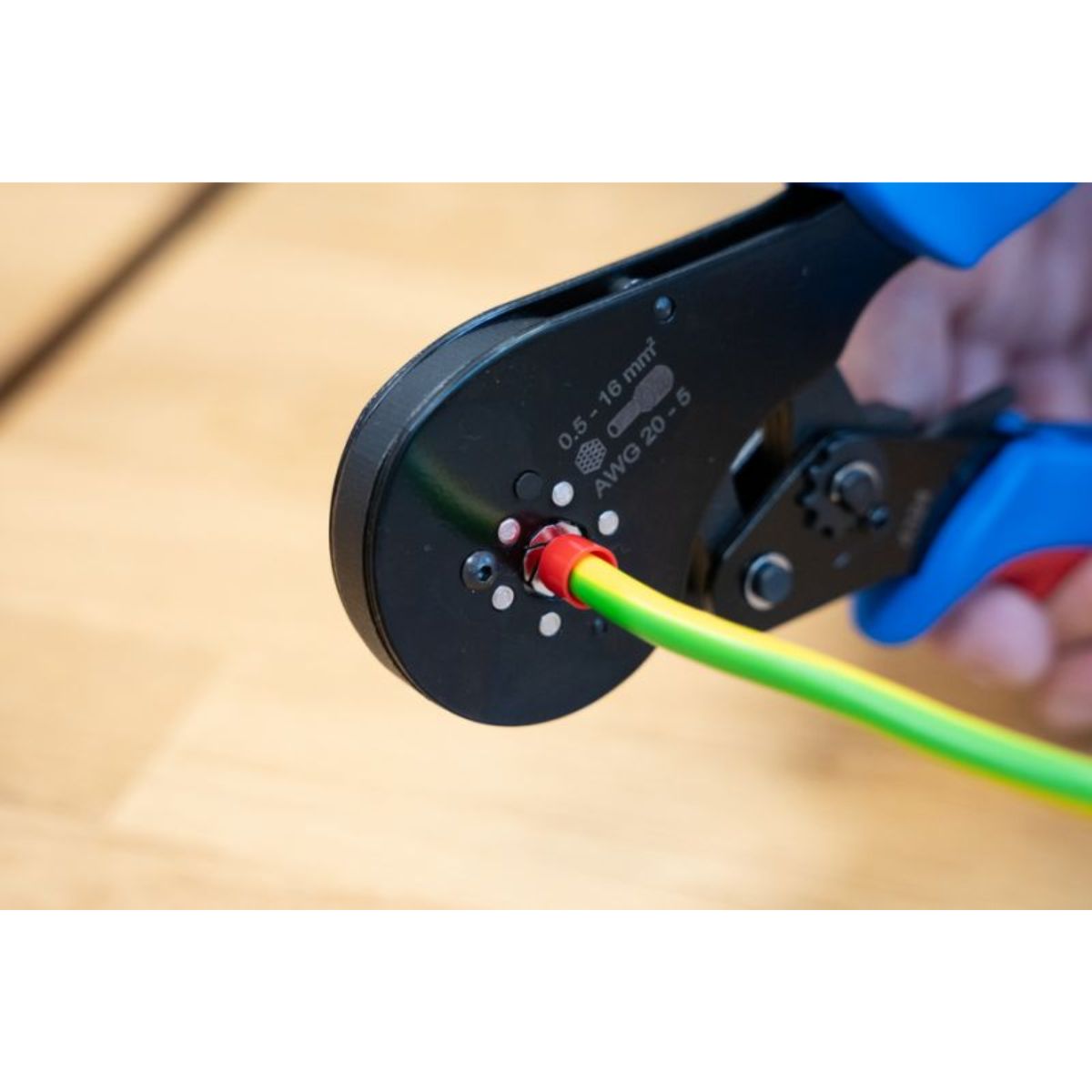 Tenaza Crimpadora Weicon 10100513 HEX 16 mm² Para Punteras Huecas uso