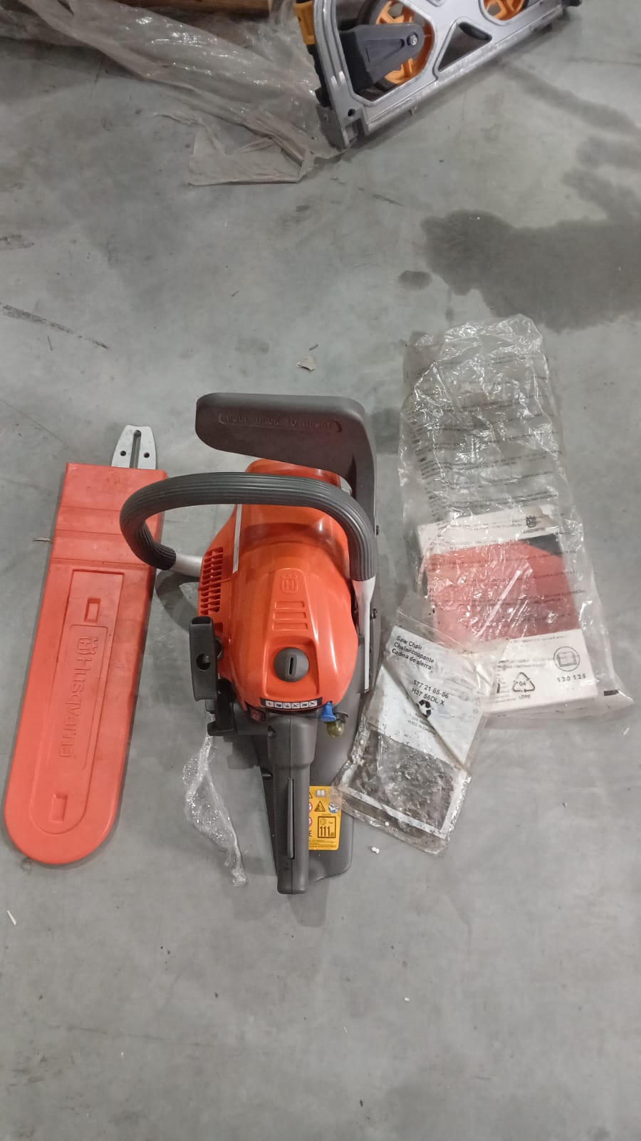 Motosierra Naftera 2T de 2hp y 40cc Espada 45cm