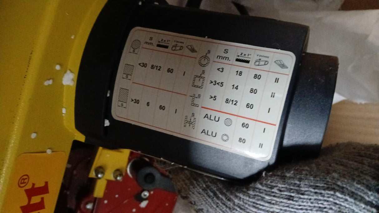 Sierra de Banda Sinfín para Metal 850W Starrett S1105 - Reacondicionada