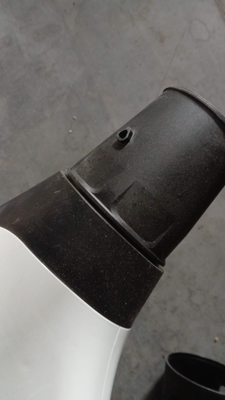 Soplador de Hojas Stihl BGA 30 + 2 Baterias y Cargador - Reacondicionado