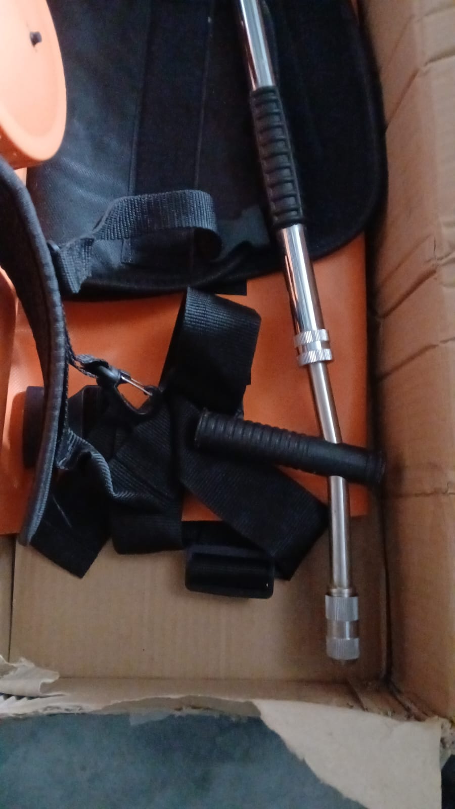 Mochila Fumigadora y Forestal Lüsqtoff 20 Litros FMOL20-8 - Reacondicionada