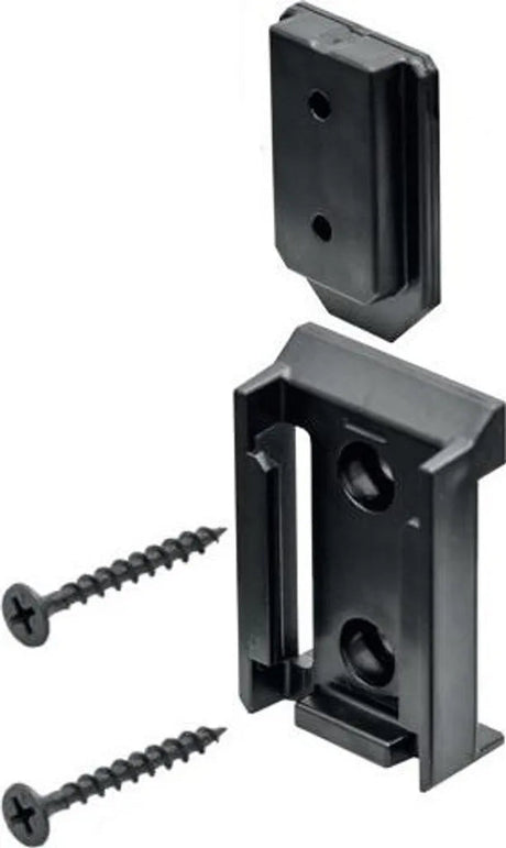 Caballetes Qbrick en uso como banco de trabajo con herramientas y materiales