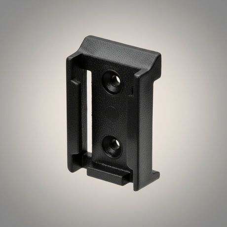 Optimización de espacio vertical con conectores Qbrick y tornillos en caja