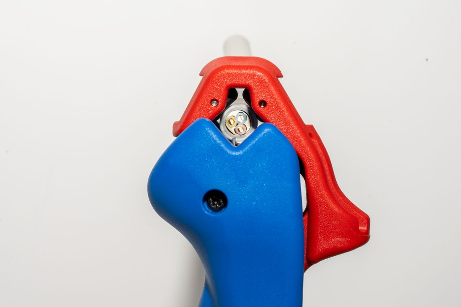 Pelacables plano y redondo WEICON 50058018