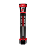 Luz de trabajo Milwaukee 2130-059 con caño telescópico ajustable hasta 7 pies de altura para áreas grandes
