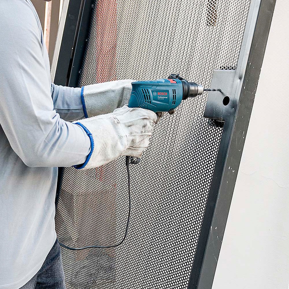 Taladro percutor Bosch GSB 550 RE 550W 220V